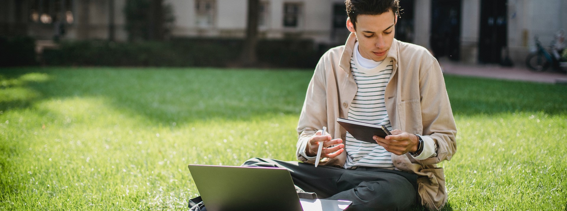 Find experience, confidence and comfort in the Ontario Bar Exam – try our bar exam practice questions today.